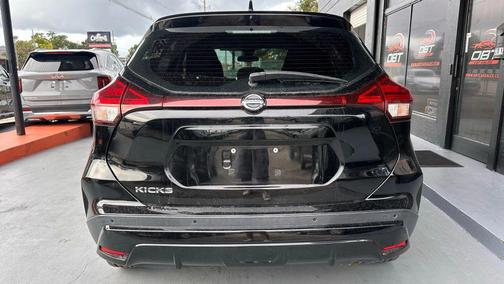 2021 Nissan Kicks S