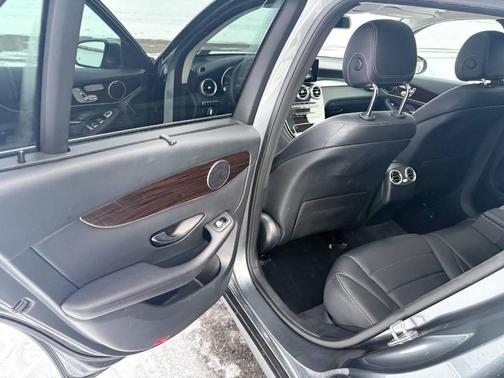 2016 Mercedes-Benz GLC 300 4MATIC