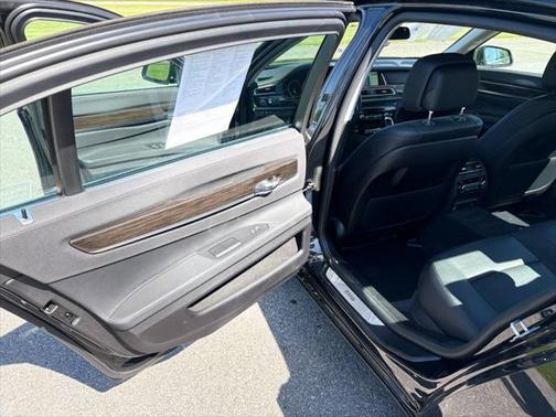 2015 BMW 750 Li
