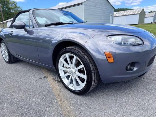Galaxy Gray Metallic 2006 Mazda MX-5 Miata Grand Touring