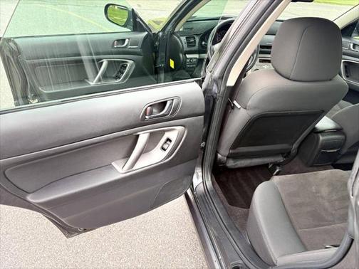 2009 Subaru Legacy Base