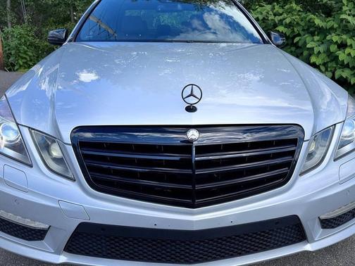 Iridium Silver Metallic 2010 Mercedes-Benz E-Class E 63 AMG 4dr Sedan
