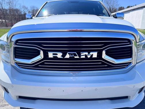 Pearl White 2016 RAM 1500 Longhorn