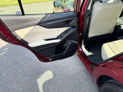 2017 Subaru Impreza 2.0i Premium