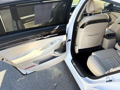 2017 Genesis G90 5.0 Ultimate