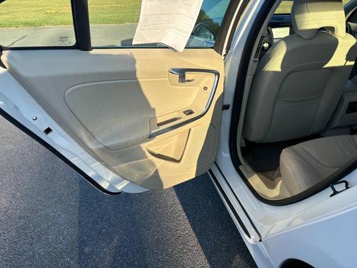 2012 Volvo S60 T5
