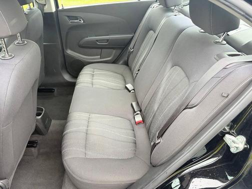 Mosaic Black Metallic 2017 Chevrolet Sonic LT