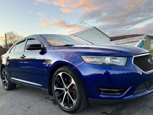 2015 Ford Taurus SHO