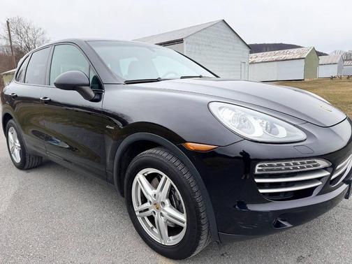 2014 Porsche Cayenne Platinum Edition