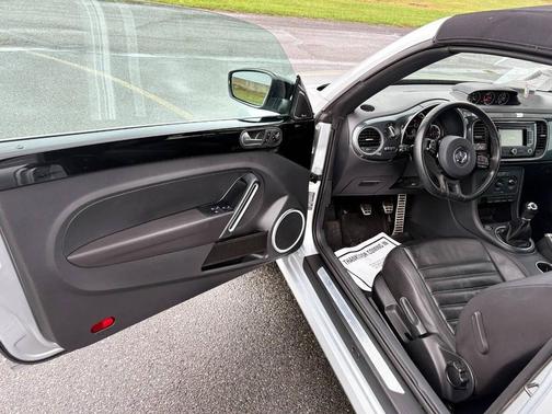 2013 Volkswagen Beetle 2.0T