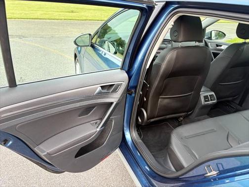 2017 Volkswagen Golf Alltrack TSI SE