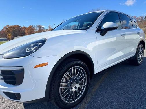 2015 Porsche Cayenne Cayenne