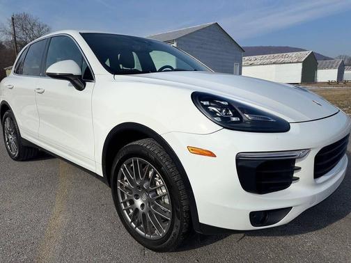 2015 Porsche Cayenne Cayenne