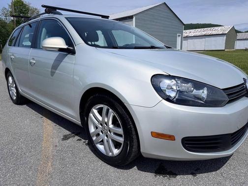 White Gold Metallic 2012 Volkswagen Jetta SportWagen TDI