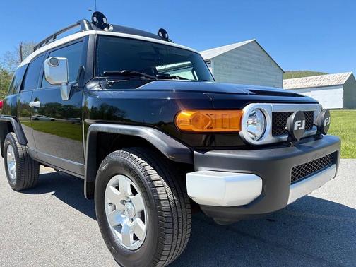 Black 2010 Toyota FJ Cruiser Base