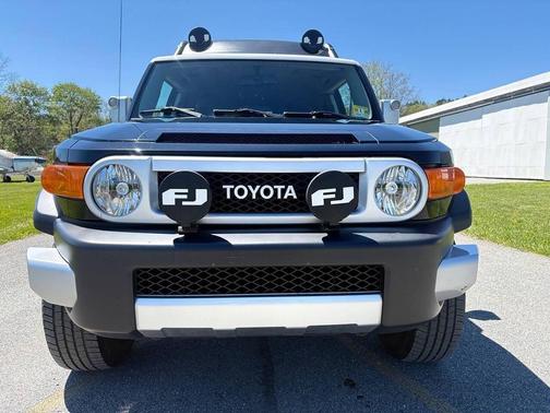 Black 2010 Toyota FJ Cruiser Base