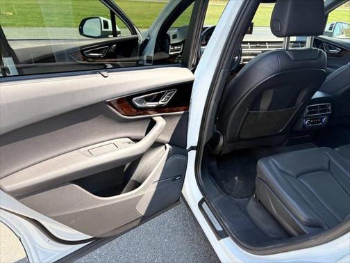 2017 Audi Q7 3.0T Prestige