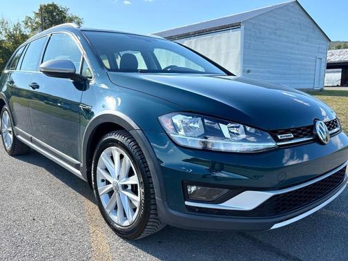 2018 Volkswagen Golf Alltrack TSI SE
