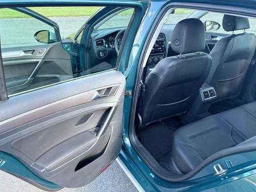 2018 Volkswagen Golf Alltrack TSI SE