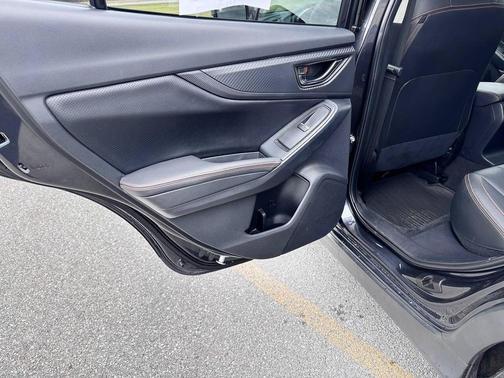 Gray 2018 Subaru Crosstrek 2.0i Limited