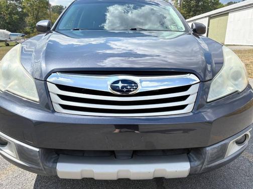2010 Subaru Outback 2.5 i Limited