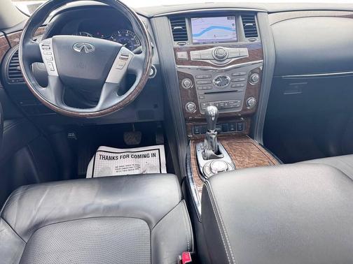 2017 INFINITI QX80 Base