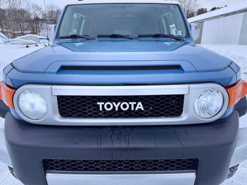 2011 Toyota FJ Cruiser Base