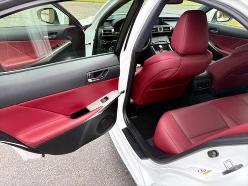 2015 Lexus IS 250 Crafted Line