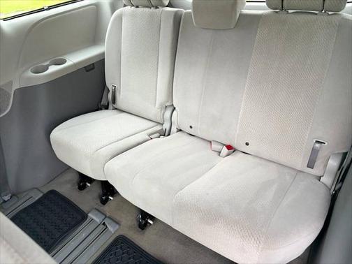 2012 Toyota Sienna LE