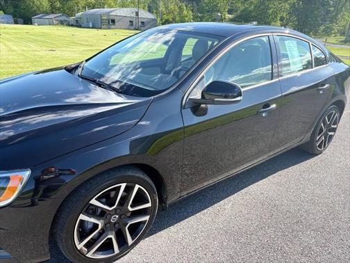 2017 Volvo S60 T5 Dynamic