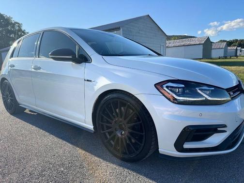 2018 Volkswagen Golf R 2.0T DSG