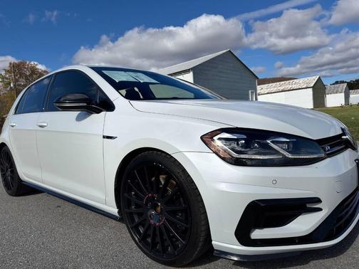 2018 Volkswagen Golf R 2.0T DSG