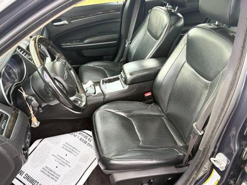 2016 Chrysler 300C Base