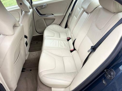 2013 Volvo S60 T5 Premier