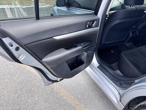 2014 Subaru Legacy Premium