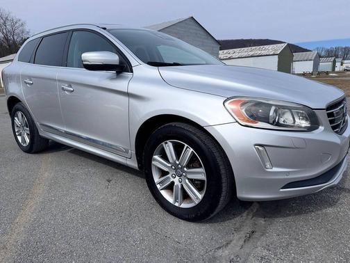 2016 Volvo XC60 T6 Platinum