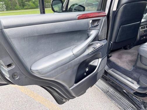 Black Onyx 2011 Lexus LX 570 Base
