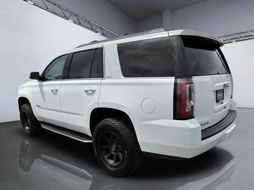 White 2019 GMC Yukon SLT