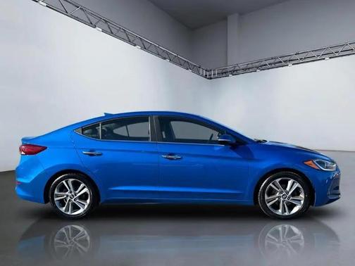 2017 Hyundai ELANTRA Limited