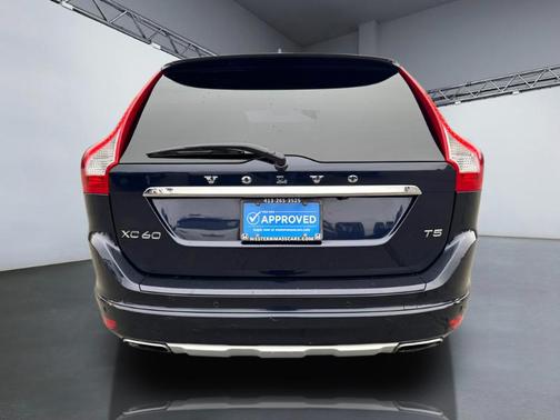 2017 Volvo XC60 T5 Inscription
