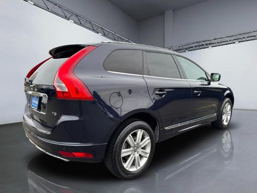 2017 Volvo XC60 T5 Inscription