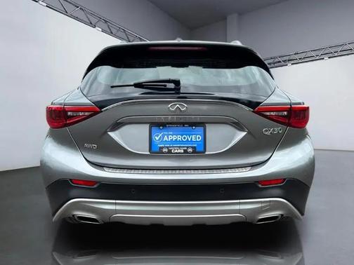 Graphite Shadow 2018 INFINITI QX30 Premium