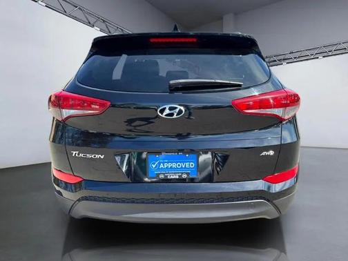 Black Noir Pearl 2018 Hyundai TUCSON SEL