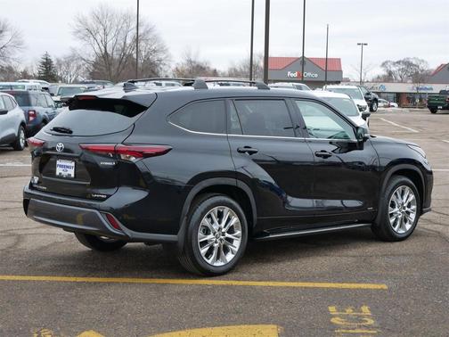 2024 Toyota Highlander Hybrid Limited