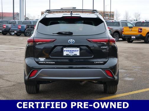 2024 Toyota Highlander Hybrid Limited