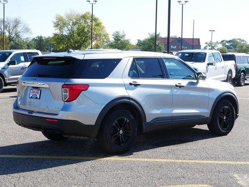 2022 Ford Explorer Base