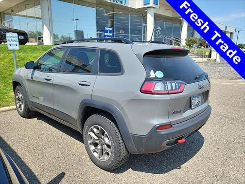 2022 Jeep Cherokee Trailhawk