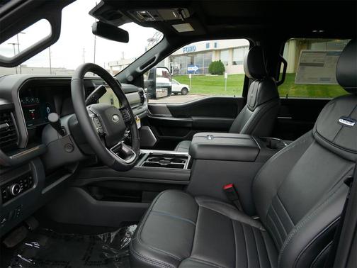 2026 Ford F-250 Platinum