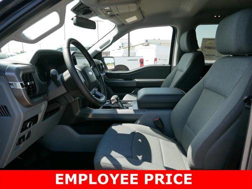 2025 Ford F-150 Lightning XLT