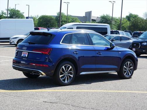 2023 Audi Q5 45 S line Premium Plus